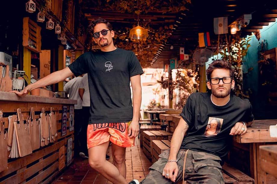 Mau y Ricky dicen que su álbum "Para aventuras y curiosidades" representa un parteaguas en una carrera que les había dado más éxitos como compositores para otros artistas. "Llevamos desde 2011 desarrollando una carrera de artistas profesionales, pero la vida nos cambió desde que sacamos 'Mi mala', hace dos años", reconoció Ricky, de 27 años. / EFE