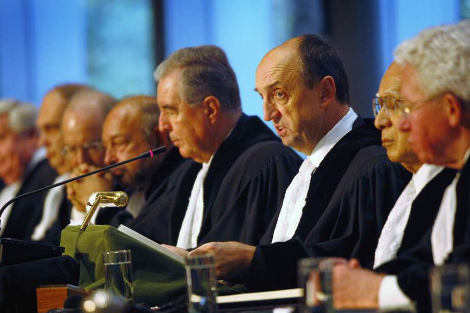 El 19 de noviembre, Peter Tomka, uno de los jueces de la Corte Internacional de Justicia, dio lectura al fallo que determinó los límites marítimos entre Colombia y Nicaragua. / AFP