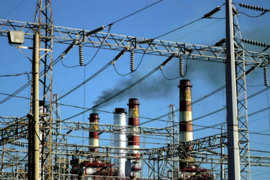 Contraloría dice que no se justifican las alzas en tarifas de energía. / Archivo