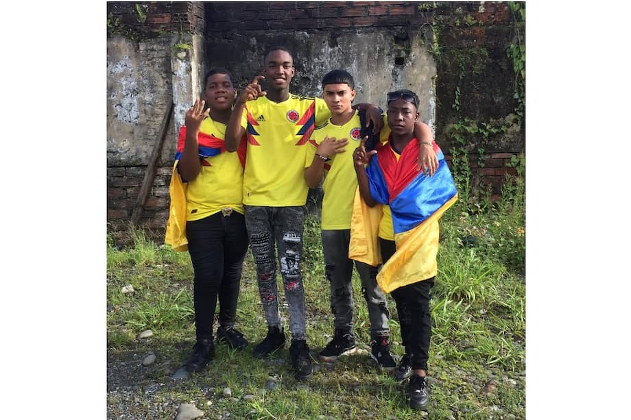 Cronic Gang está compuesto por J Menny, LK-TFP, J Weit, Dmvid, Woodcock, Jhoan Quiñones, Luis Ángulo y Andrés Rodríguez.