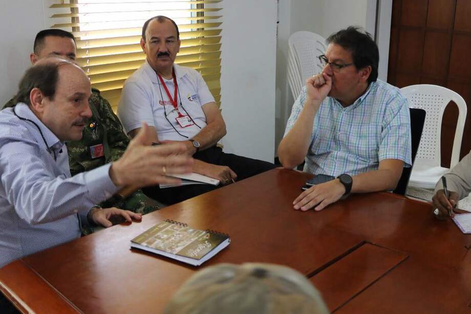 La comunidad se comprometió a desbloquear la vía que comunica a Arauca con Bogotá. / Gobernación de Arauca