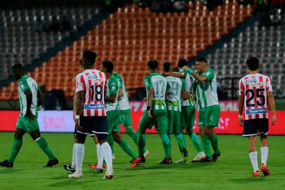 Daniel Bocanegra celebra el gol de la victoria de Nacional frente a Júnior. / Nacional