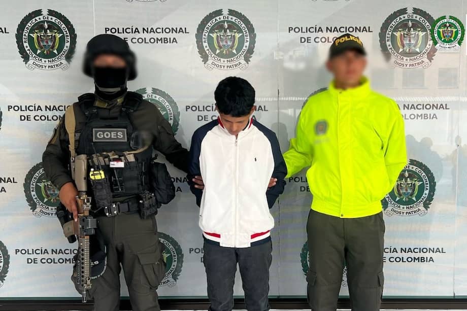 José Armando Carvajal Fernández, alias de Flaco Carvajal, habría irrumpido en el lugar donde se encontraba el personero y lo obligó a salir en contra de su voluntad.