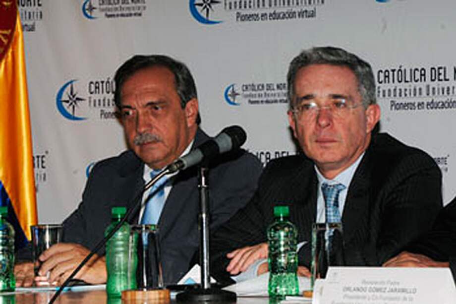 "Luis Alfredo Ramos tiene una carrera de honradez": Uribe