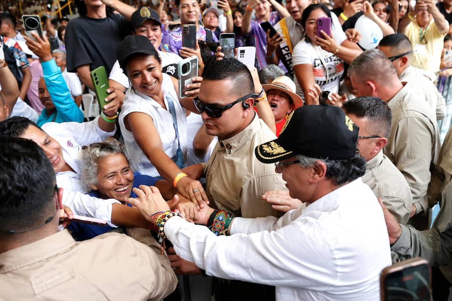 Presidente Gustavo Petro convocó a manifestaciones para impulsar la Contituyente. EFE/ Mauricio Dueñas Castañeda