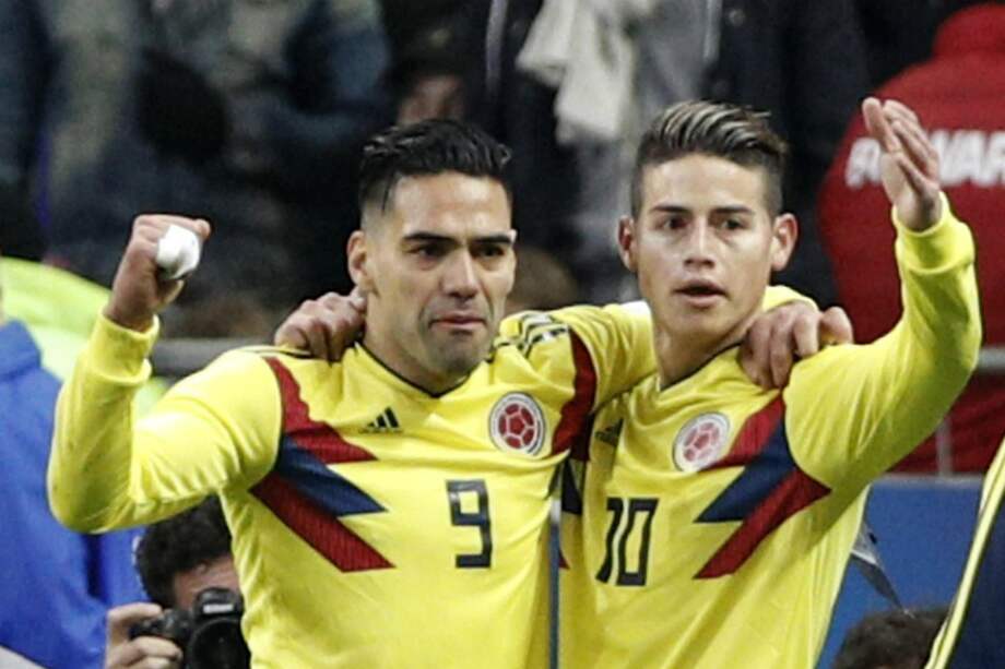 Radamel Falcao García y James Rodríguez, referentes de la selección colombiana de fútbol. / EFE