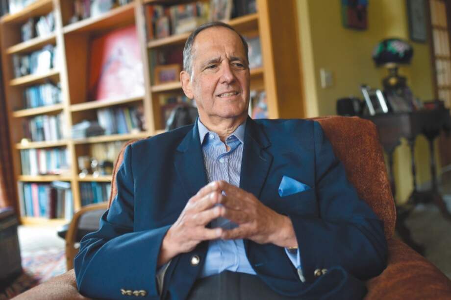 El exministro Juan Camilo Restrepo, experto en economía y gobierno.