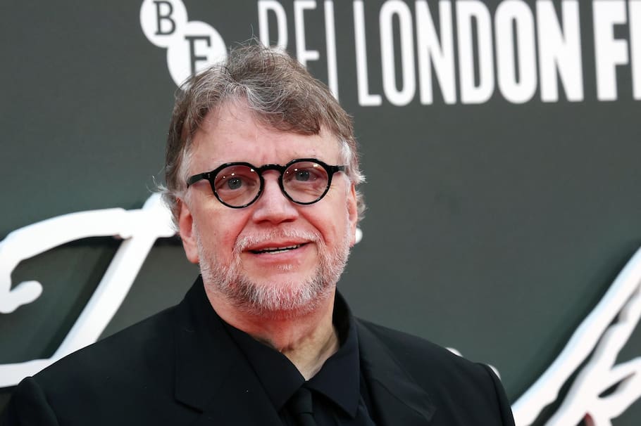 Murió hermano de Guillermo del Toro, de Frankenstein. El director lo anunció en festival