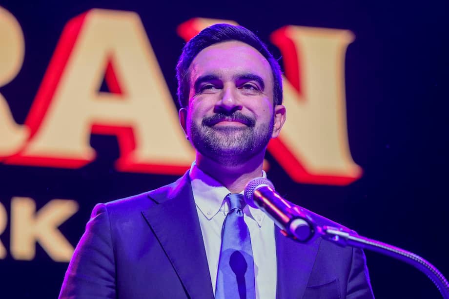 El alcalde electo de la ciudad de Nueva York, Zohran Mamdani, habla durante la fiesta electoral organizada por el candidato demócrata en el distrito de Brooklyn.