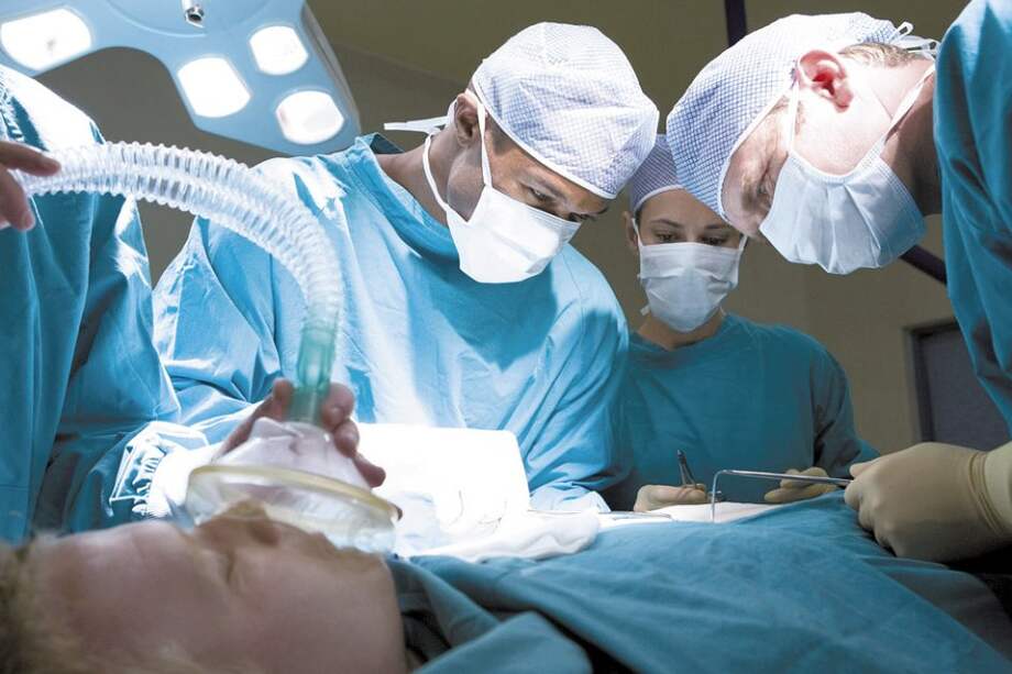 Formar más médicos, ¿una propuesta indecente?