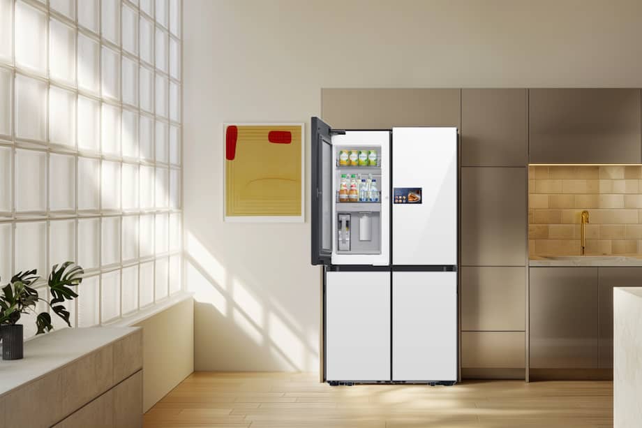 La nueva nevera Bespoke AI de Samsung es tan solo la punta del iceberg de la nueva movida de la compañía surcoreana en el mercado de los electrodomésticos inteligentes.
