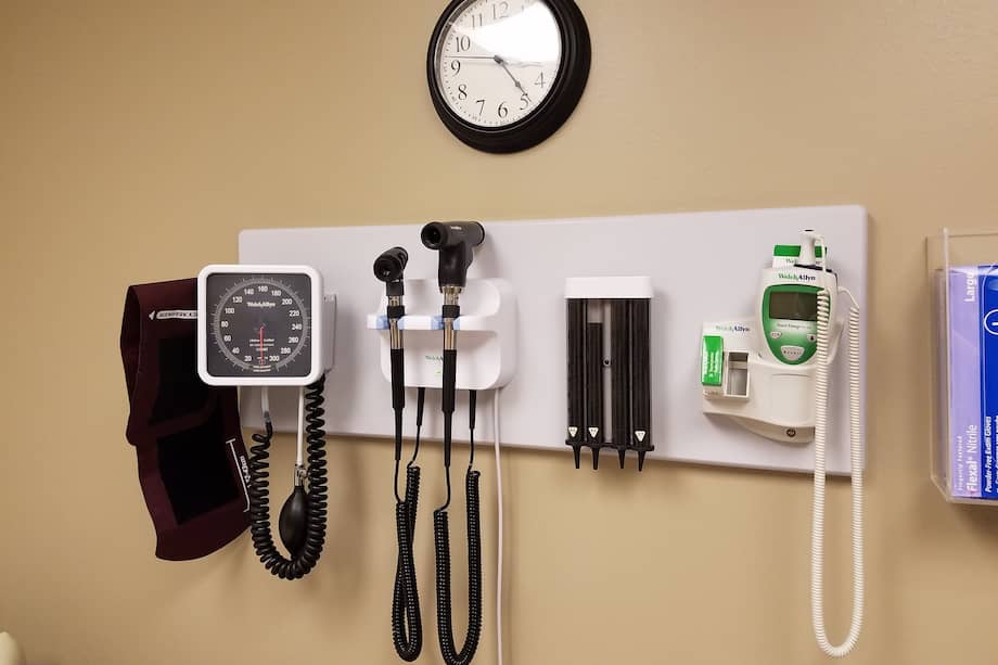 Más de la mitad de las personas viven sin acceso a servicios básicos de salud.