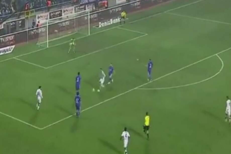 El partido más polémico de 2013 se vio en la Liga turca