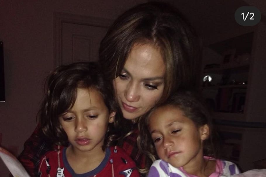 Maximilian David y Emma Maribel Muñiz son los mellizos de los cantantes Jlo y Marc Anthony. En la foto a sus 8 años, hoy tienen 14.