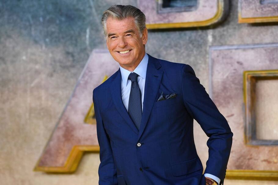 El actor Pierce Brosnan quedó desprotegido siendo un niño en su natal Irlanda.