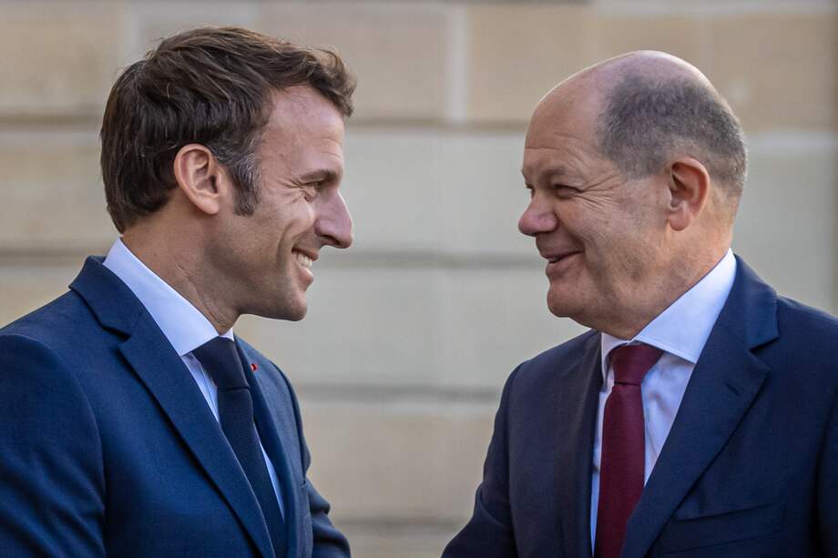 Emmanuel Macron y Olaf Scholz esperan “avanzar sobre una agenda conjunta de soberanía, reindustrialización y descarbonización de Europa”, señaló el Elíseo en un comunicado, tras el encuentro de los dos dirigentes.