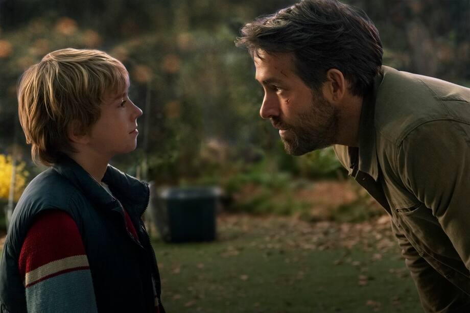 El Proyecto Adam es la más reciente película de Ryan Reynolds. disponible en Netflix