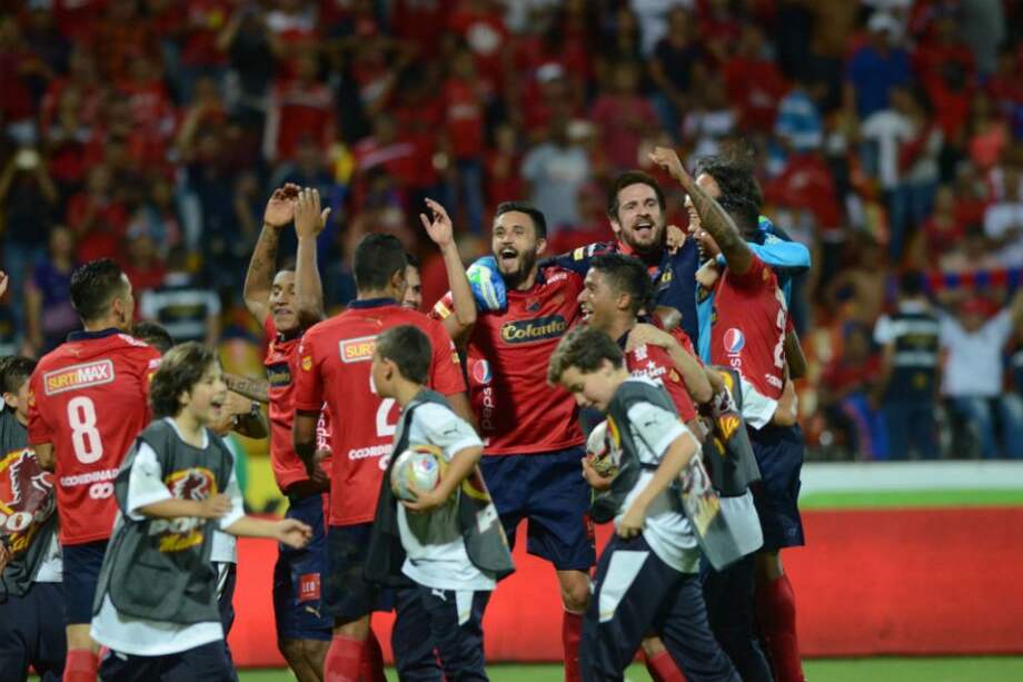 EL ESPECTADOR / EL ESPECTADOR