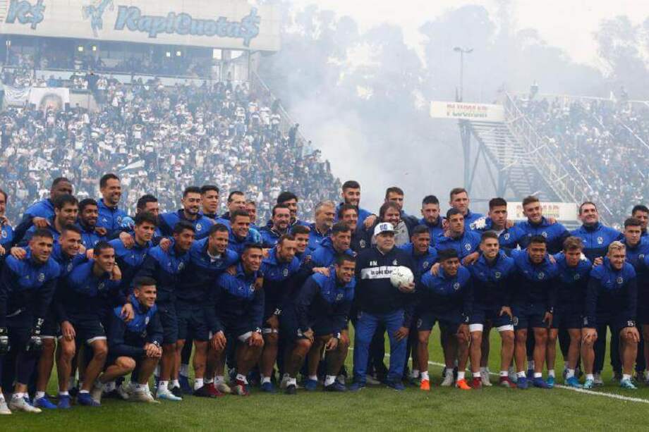 El fenómeno Maradona se toma al fútbol argentino