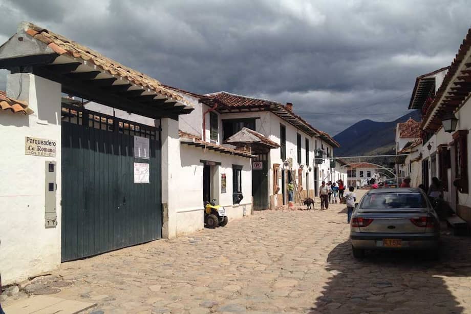 Este es el lugar en el que está siendo construido el almacén Éxito, justo a media cuadra de la plaza principal de Villa de Leyva.