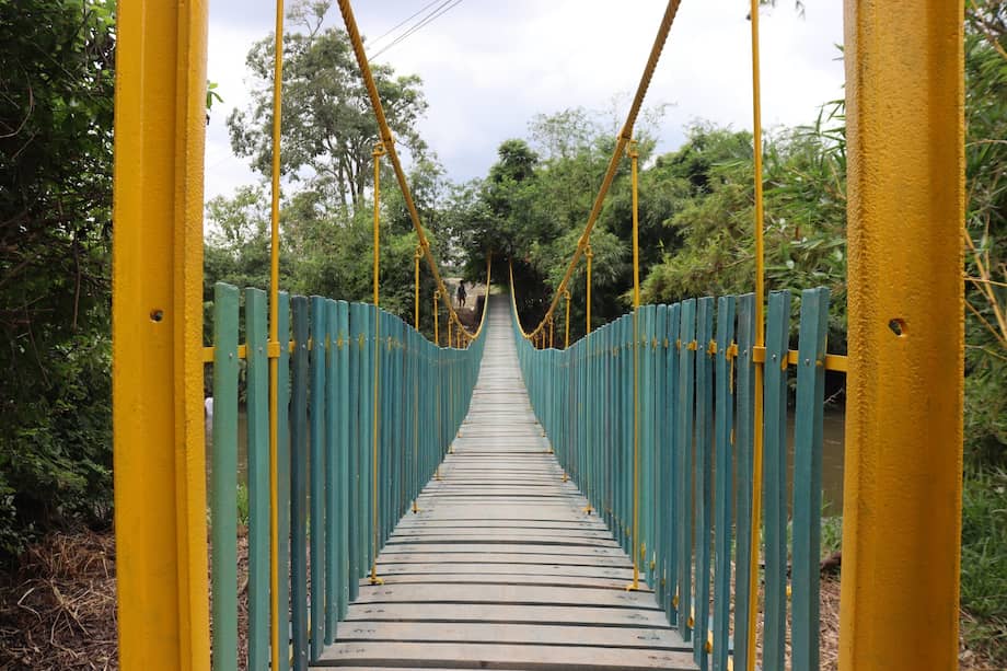 El puente ha reducido significativamente la distancia de desplazamiento entre los corregimientos, ahorrando tiempo y recursos para los trabajadores.