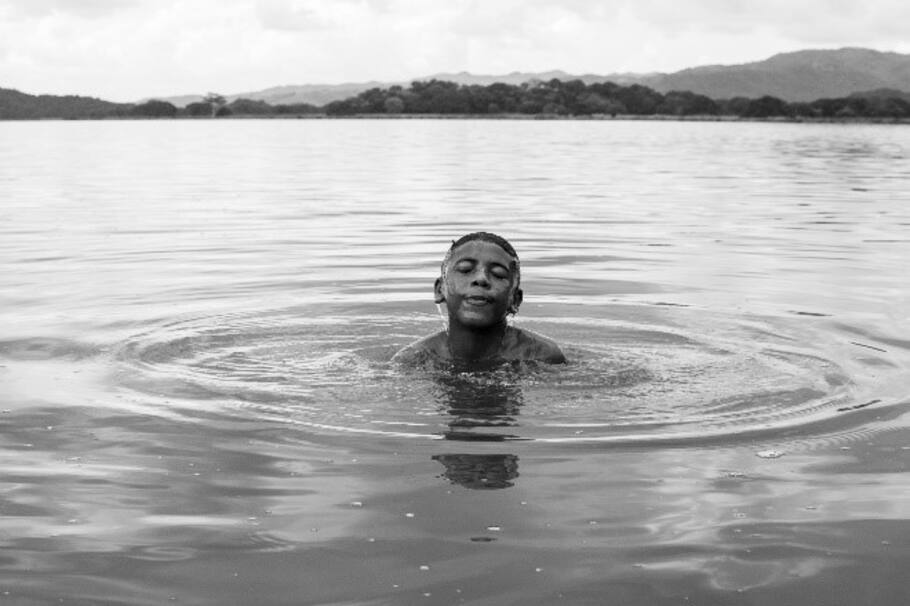 Asomo: el agua es ventana.