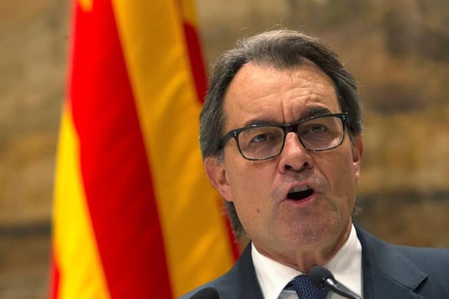Artur Mas renuncia a su reelección como presidente de Cataluña