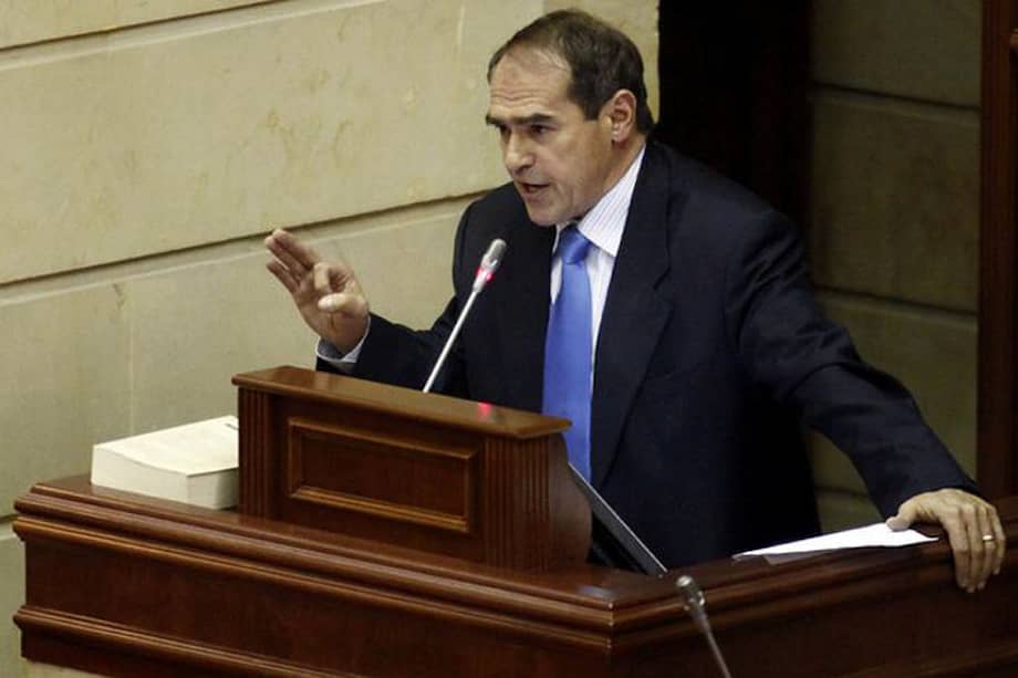 El representante a la Cámara, Jaime Buenahora, sería el principal beneficiado con la aprobación de la reforma. /Archivo.