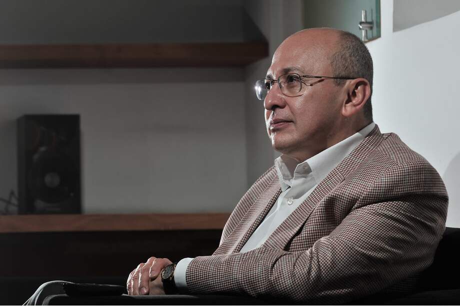 En menos de seis meses la Fiscalía, bajo el mando de Eduardo Montealegre, ha salido en cuatro ocasiones a rectificar las decisiones de algunos de sus funcionarios. / Archivo