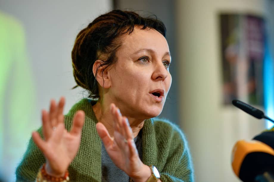 Olga Tokarczuk: "lo importante en la literatura no es la lengua, sino las ideas, las imágenes que transmitimos, y aunque la lengua debe ser inteligente, robusta, debe serlo solo para mostrar esa fortaleza de la imagen".