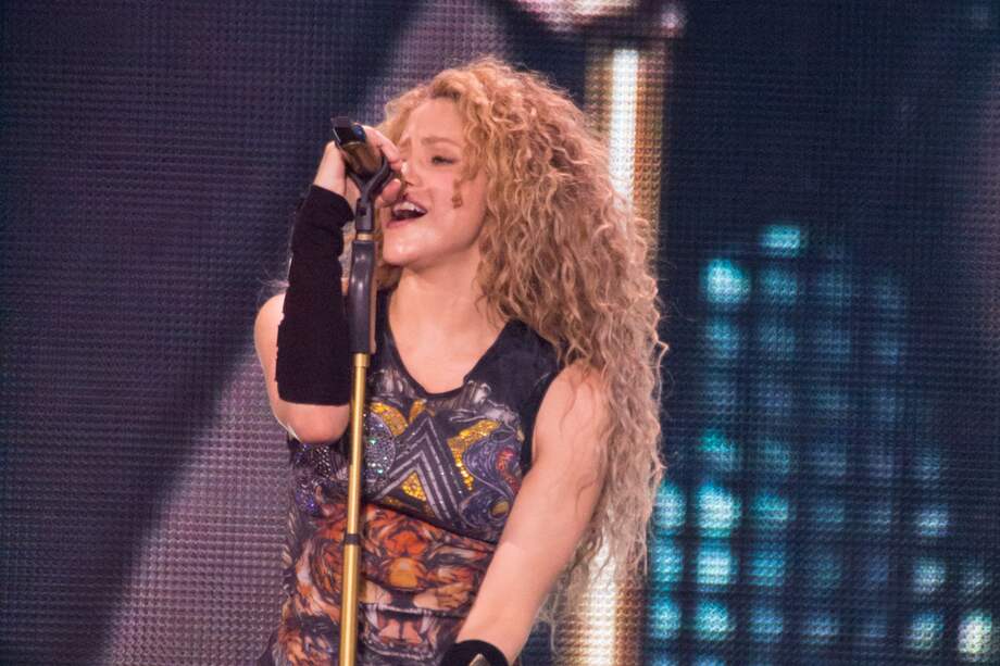 Después de una de sus prácticas deportivas, Shakira manifestó: "Después de meses en ayuno forzado de surf, hoy fue como andar en bicicleta mientras las olas parecían llevarse mis problemas".