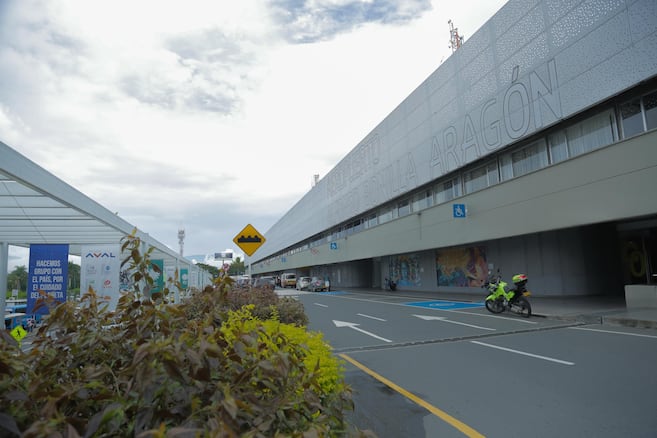 ¿Qué está pasando en el aeropuerto de Cali? Hay versiones encontradas sobre la operación