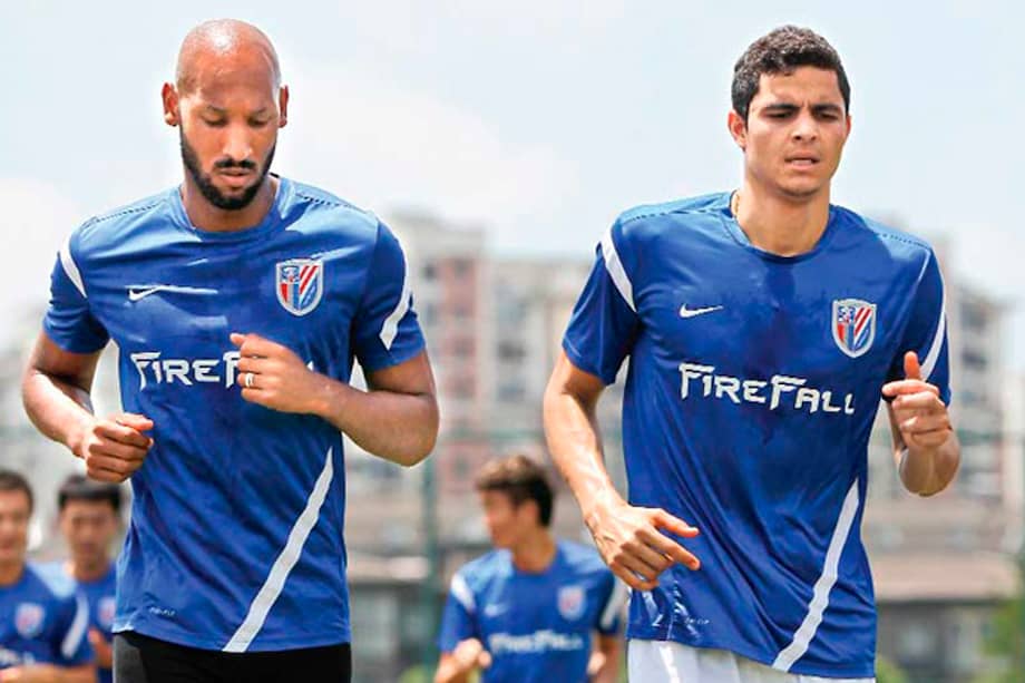 Boca Juniors intentaría fichar a dos jugadores colombianos