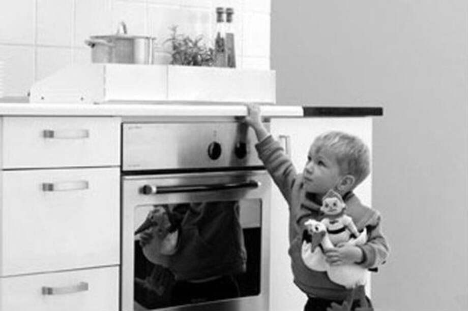 Los niños y las personas de la tercera edad son los más vulnerables ante un accidente casero. Engativá y Suba son las zonas de la ciudad más afectadas por estos hechos.