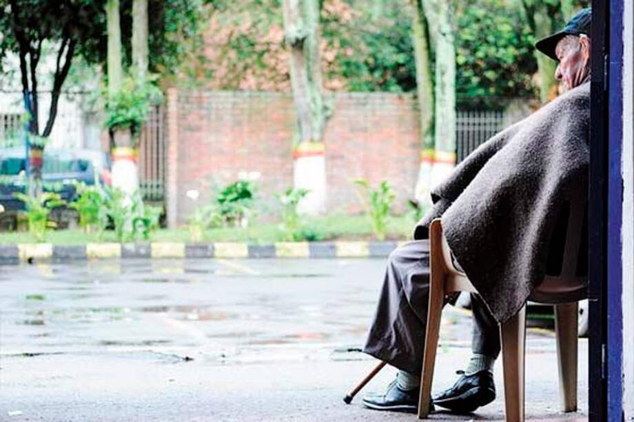 Diariamente son abandonados dos adultos mayores en Bogotá