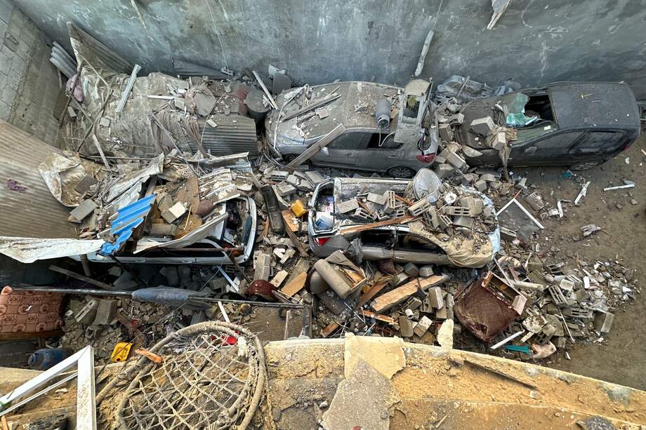 Este jueves, ocurrió un operativo de las Fuerzas Armadas israelíes en el Hospital Nasser, en Jan Yunis, por "información creíble" de los servicios de inteligencia de que Hamás mantiene ocultos en ese centro médico a algunos de los rehenes israelíes.