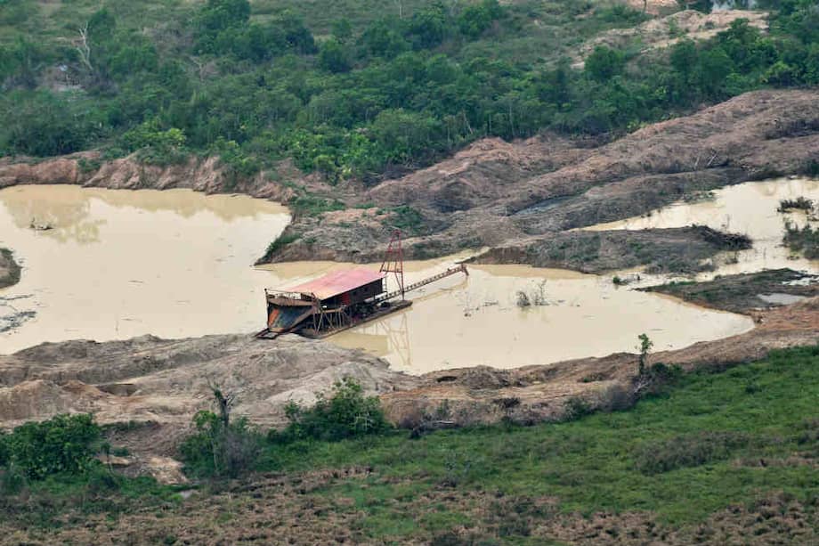 Una de las numerosas minas en Segovia, Antioquia, uno de los centros de la lucha por el oro. / Archivo