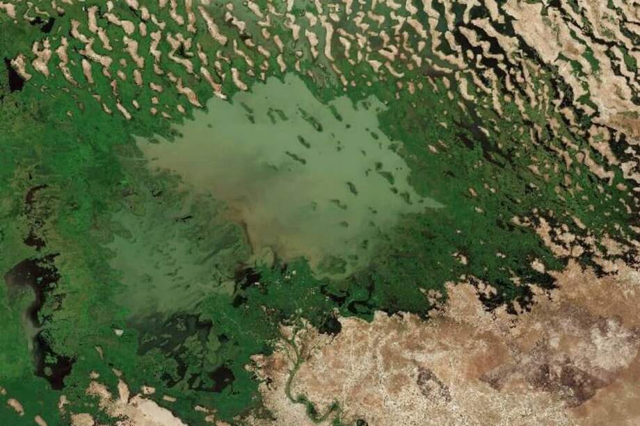 El Chad era la principal fuente de agua del Sahel, una franja de 5.000 km que atraviesa toda África. / ESA/USGS