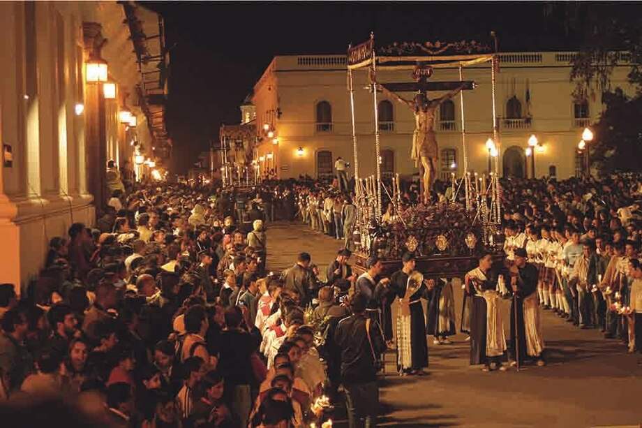 A pesar de la orden de cancelar eventos masivos, dictada ayer por el presidente Duque al declarar emergencia sanitaria en el país, las procesiones de Semana Santa en Popayán siguen en pie. / Archivo