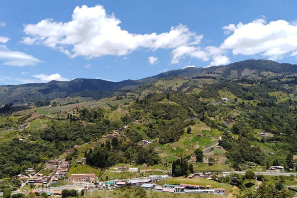 La ruralidad jalona el empleo en Colombia, con alta informalidad y menos puestos en el agro