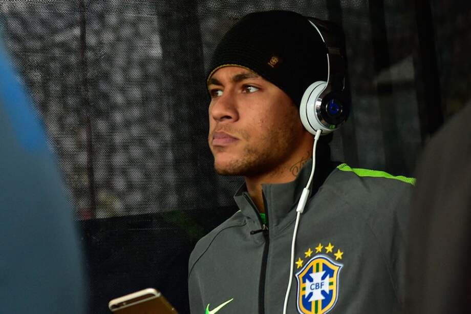 Neymar anunció que abandona la concentración de la selección brasileña