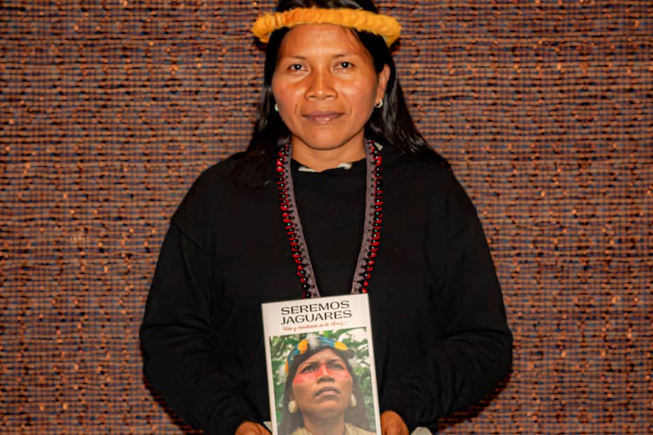 La activista y escritora Nemonte Nenquimo nació en 1986 en Pastaza, Ecuador.