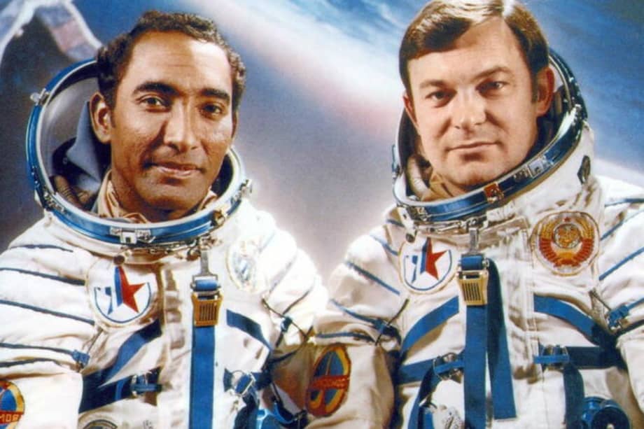 El cubano Arnaldo Tamayo Mendéz junto al ruso Yuri Romanenko.