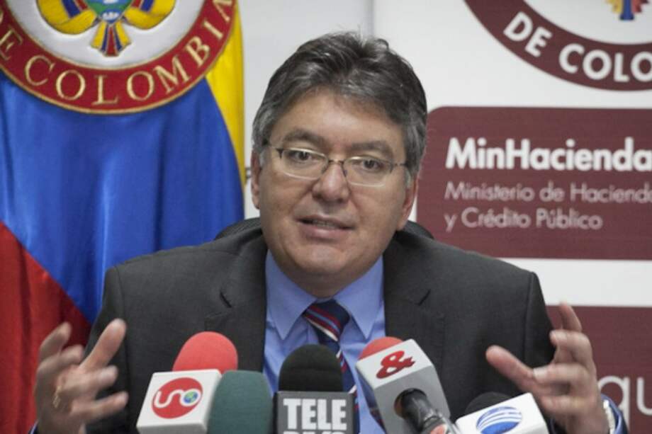 "El PIB argentino ya está por debajo del de Colombia": Minhacienda