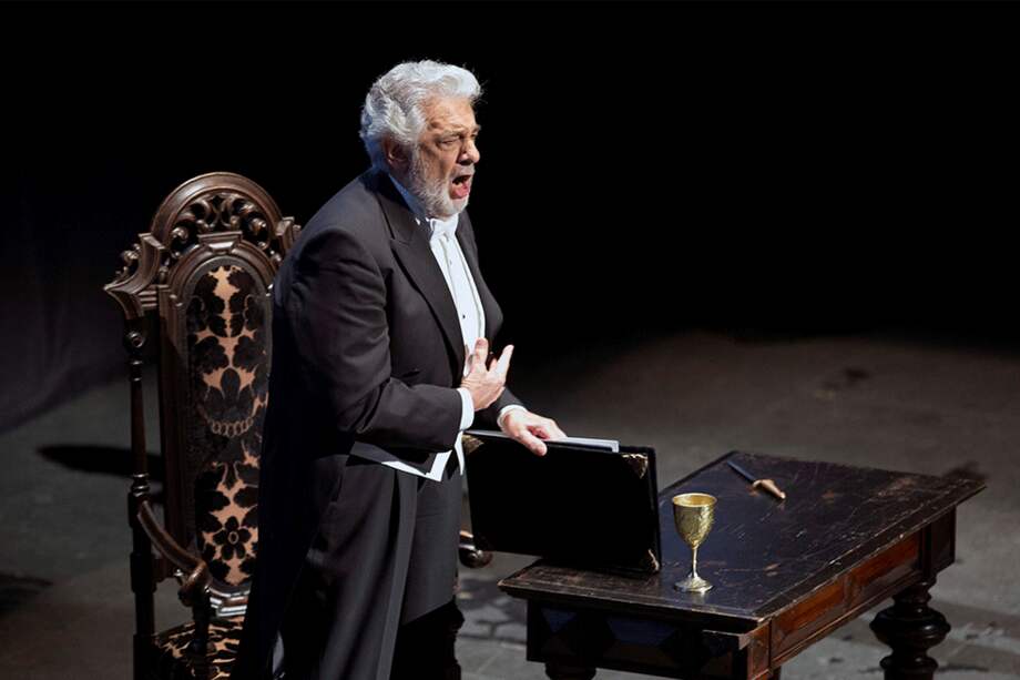 Detienen a una mujer por poner durante 16 años una opera de Plácido Domingo