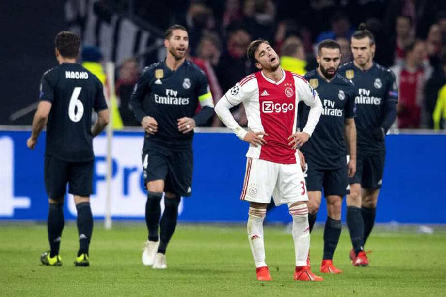Los jugadores de Real Madrid celebran uno de los goles con los que vencieron este miércoles al Ajax. / EFE