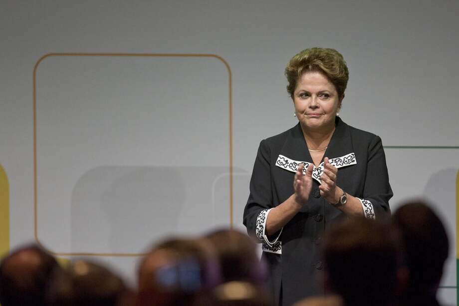 La presidenta brasileña, Dilma Rousseff, durante la apertura de la Conferencia Internacional sobre Gobernanza en Internet, en São Paulo. / EFE