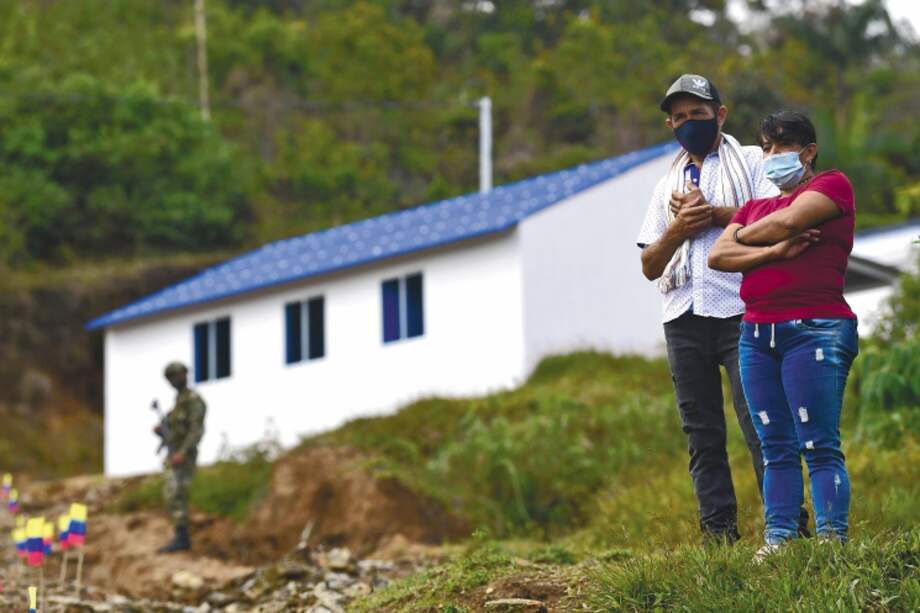 Por orden de un juez de restitución, 17 familias desplazadas retornaron a sus hogares en El Congal. Fotos: Óscar Pérez