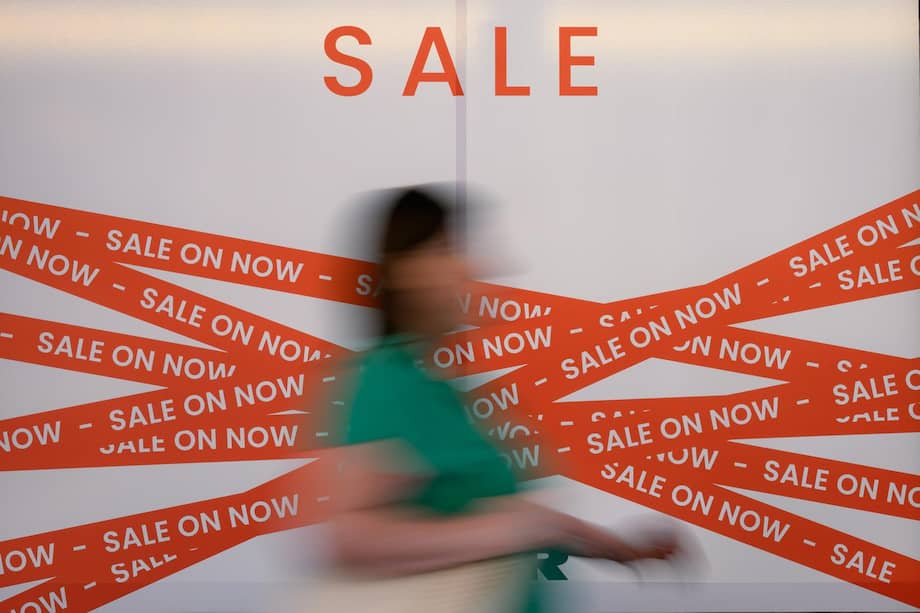 La federación también señaló que, según las estadísticas internas de los grandes bancos, durante el primer bimestre del año las compras con tarjetas de crédito desaceleraron su crecimiento.