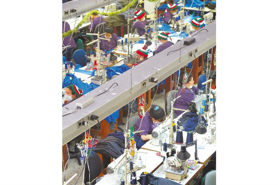 Se han perdido 60.000 empleos en el sector textil confección. / Archivo